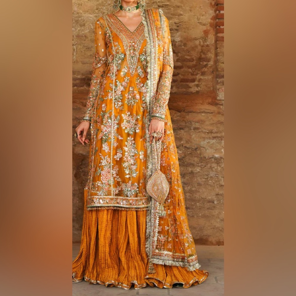 Elegant Floral Embellished Long Sleeve Dress